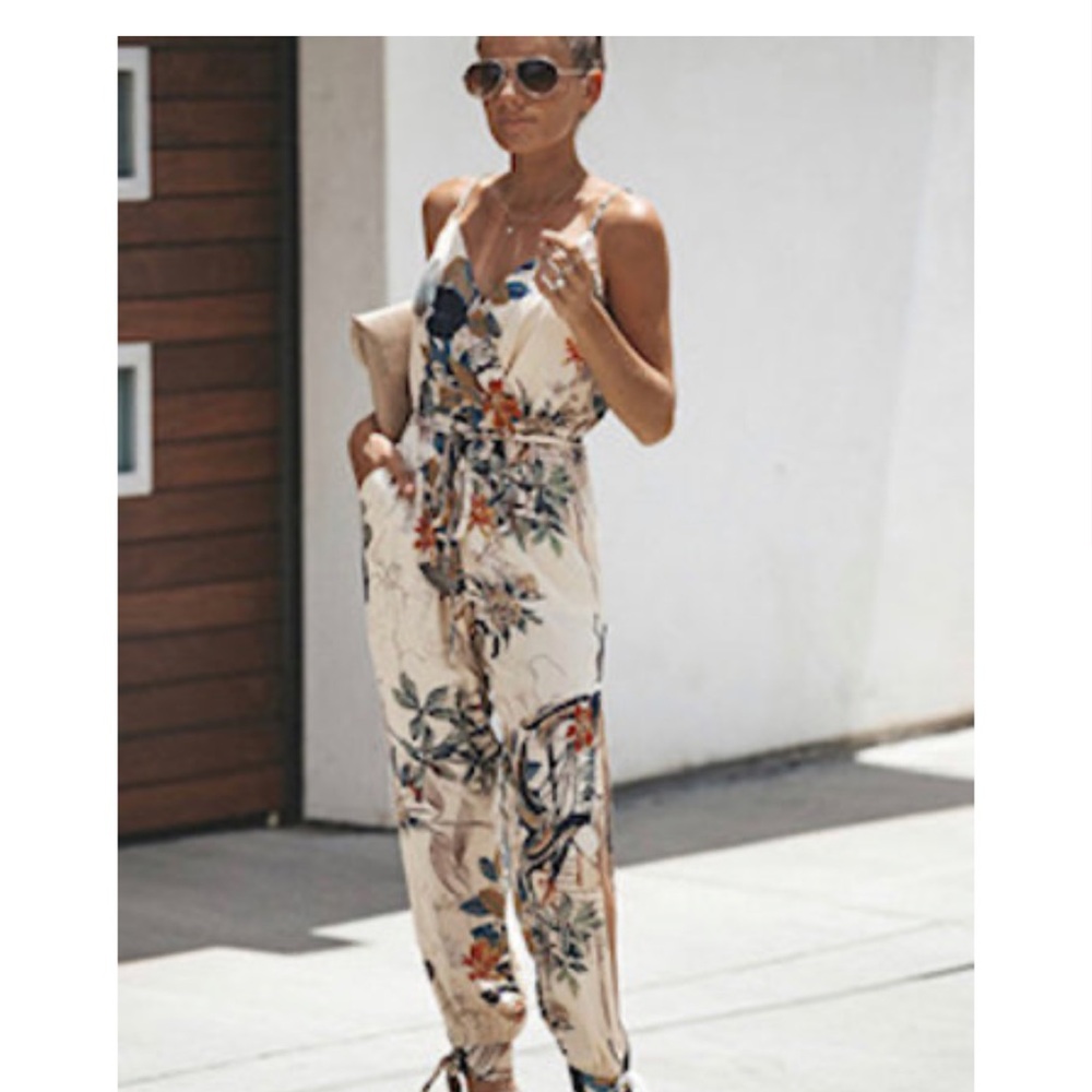 NWT Floral Print Jumpsuit - Picture 3 of 6